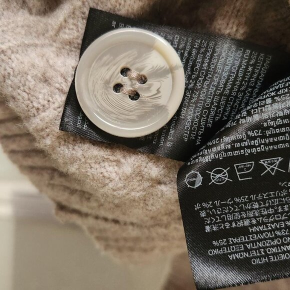 H&M Cable Knit Oversized Button Up Tan Color Cardigan Sweater Wool Blend Size M - Picture 9 of 9